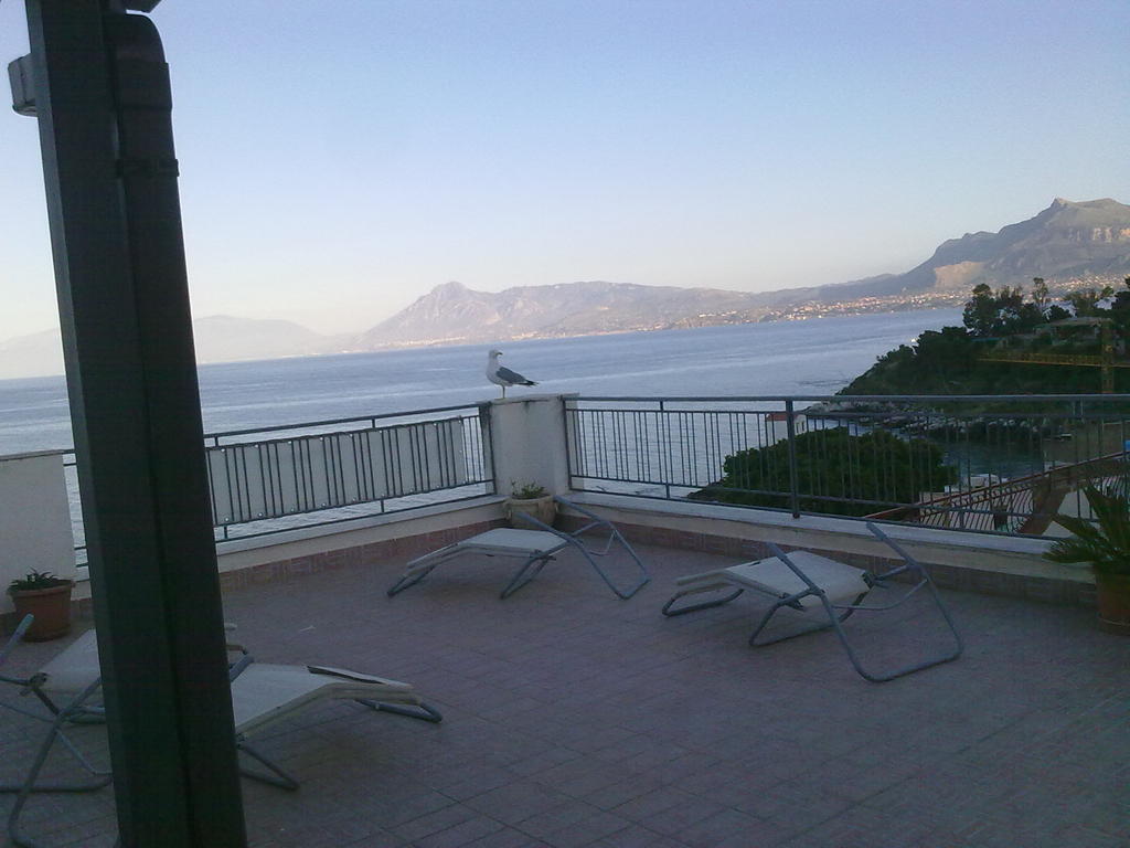 La Caletta Bed and Breakfast Santa Flavia Buitenkant foto
