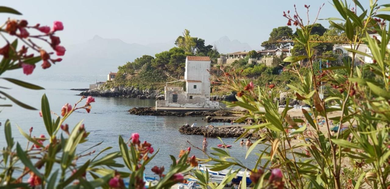 La Caletta Bed and Breakfast Santa Flavia Buitenkant foto